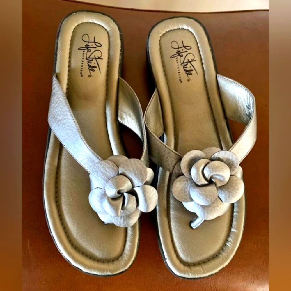 Life Stride, silver sandals, size 10M